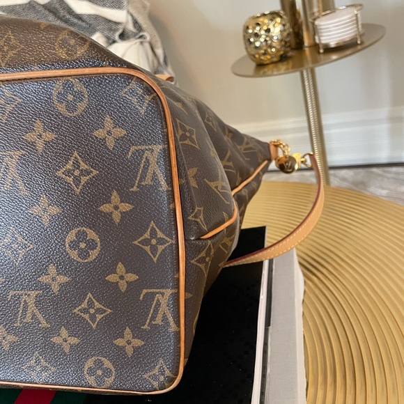Authentic Louis Vuitton Palermo Bag - Picture 9 of 13